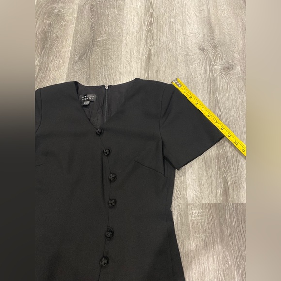 Vintage black dress with buttons size 6 - Picture 6 of 10